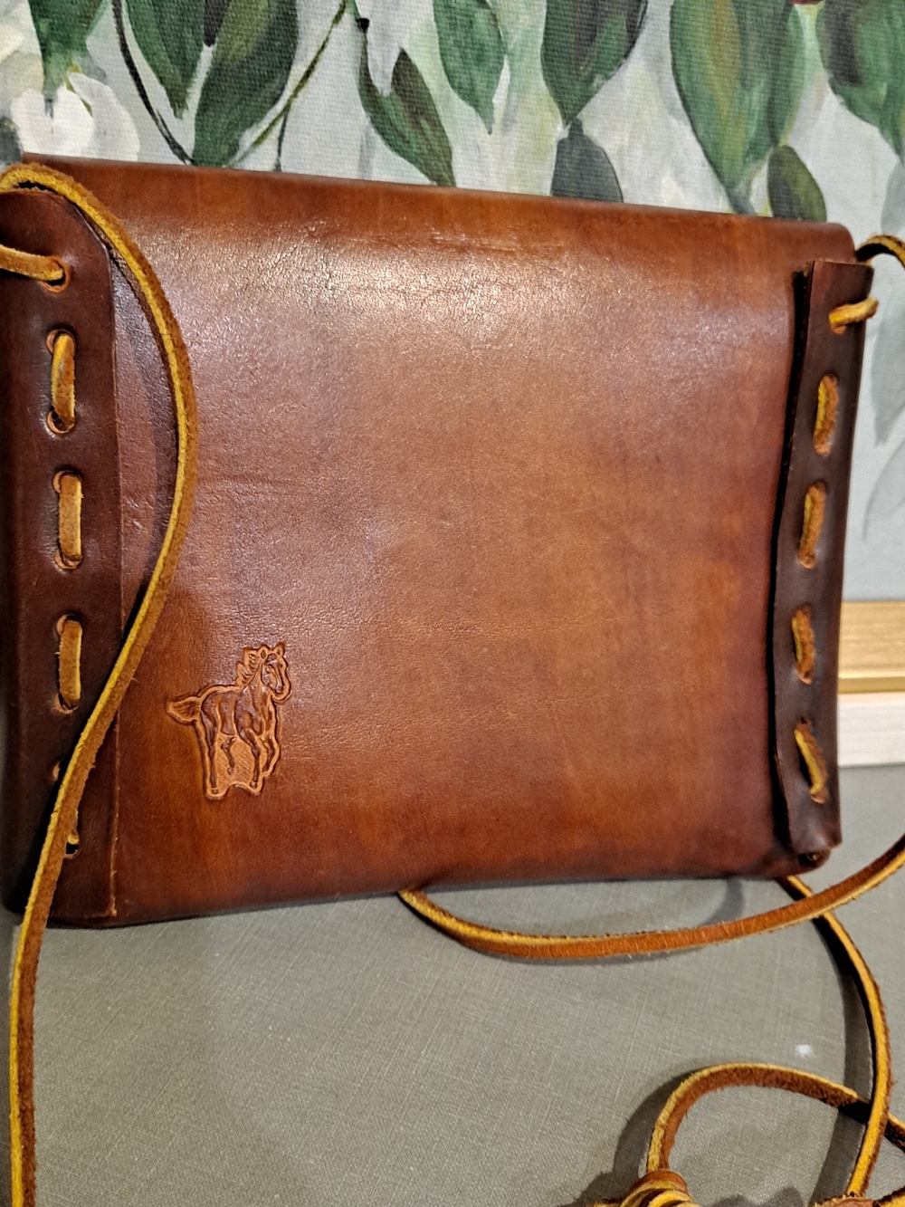 Artisan Crafted Brown Leather Crossbody Bag w/Floral & Horse Tooling Boho - Picture 5 of 10